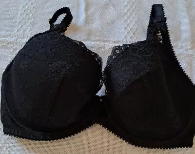 Reduced Charnos Womens Black Lace Padded And Underwired Pretty  Bra 32e • £2.99