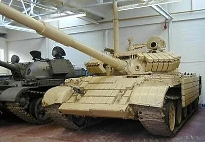 Trumpeter Russian T-62 Mod.1972 ERA Tank - Plastic Model Military Vehicle Kit • $53.63