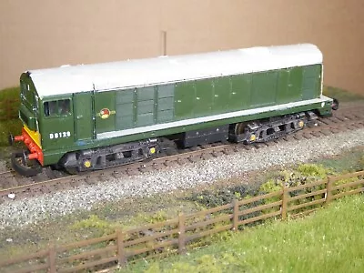 Lima 00 Gauge BR Class 20  Diesel Locomotive No D8128 In BR Green Livery • £39.50