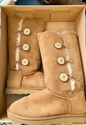 UGG Australia Bailey Button Triplet II Womens Boots In Box Size 10 Chestnut • $129.99