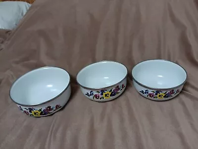 GMI Enamelware Small Metal Storage Mixing 3 Bowls SET PANSIES Flowers Vintage • $21