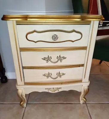 £208.12 • Buy Vintage Nightstand Hollywood Regency French Provincial Dixie 70s Bonnet NICE!