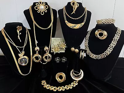 Vintage Jewelry Gold Tone Chunky Mixed Lot Of 20 - All Wearable Trifari Monet + • $76