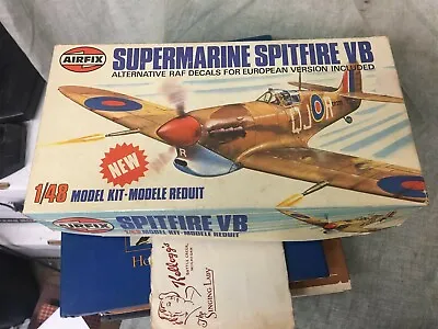 Vintage Airfix Supermarine Spitfire VB Fighter Model Airplane 1:48 • $17.95