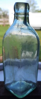 $20 • Buy BUY-IT-NOW .. Antique Sample Size John JOHNNIE WALKER Applied Top Whisky Bottle