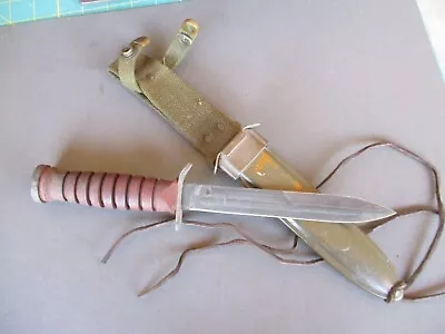 Vtg 1990s CAMILLUS M3 WWII Paratrooper Trench Knife With GI M8A1 Scabbard #1 • $195