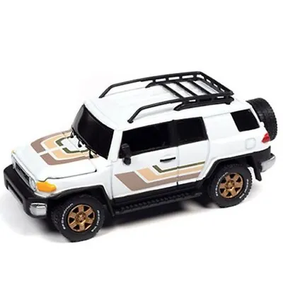 Johnny Lightning 1:64 Diecast Model Car 2007 Toyota FJ Cruiser Custom White • $10.99