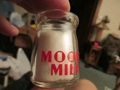 Moore Milk / Moore (man) Reg. U.S. Pat. Off. Red Round 1/2 Oz. Dairy Creamer • $17.50