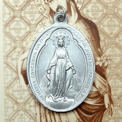 Miraculous Medal. Spanish Version. Saint Virgin Mary. Antique Religious Pendant. • $34.99