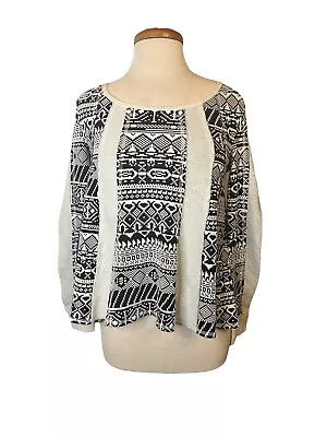 Lilka Black & White Tribal Print Long Sleeve Top Size Small • $13.31