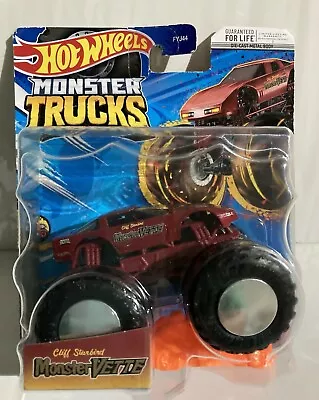 Hot Wheels 2022 MONSTER VETTE Monster Truck 1:64 Size Die-cast Metal Body 🆕 • $9.59