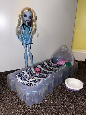 Monster High Abbey Bominable Dead Tired With Bed • $55