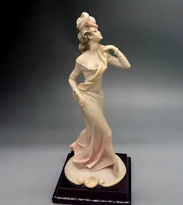 Capodimonte B.Merli Lady Figurine Collection Italy • £18