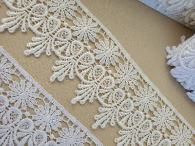 2 3/4 Inch Medallion Venise Lace  Sold By The Yard • $3.50