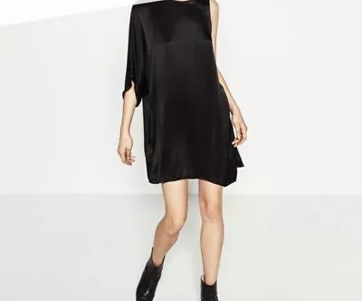 Zara Asymmetrical Dress • $0.99