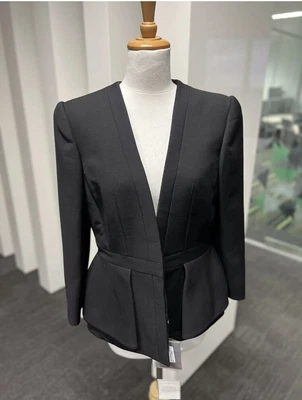 $250 • Buy Alexander McQueen Women’s Black Blazer Size 10-12