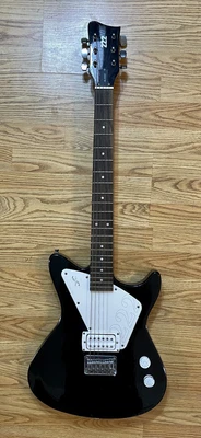 $40 • Buy First Act 222 Adam Levine Single Humbucker Electric Guitar AL4042 Sounds Good