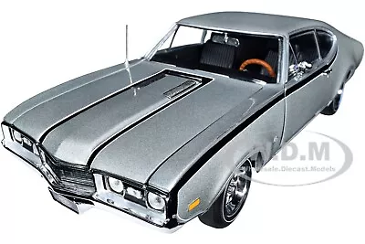 1968 Oldsmobile Cutlass Hurst Peruvian Silver Mcacn 1/18 Car Auto World Amm1287 • $99.99