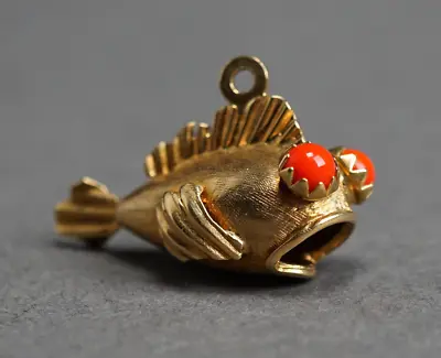 $520.90 • Buy 18K Yellow Gold Coral ‘Fish’ Charm 2.32 Dwt Fish Pendant Necklace