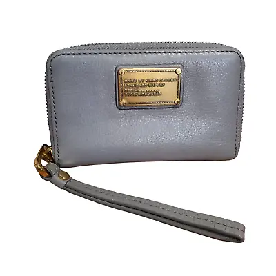 Marc By Marc Jacobs Gray Leather Zip Around Wristlet Clutch Gold Logo Hardware • $26