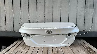 2018 2019 2020 2021 2022 2023 Toyota Camry Se Rear Trunk Lid • $300