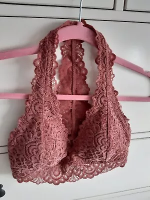 BRALETTE  HOLLISTER  Chenille Halter With Racer Back SIZE S BNWOT Rrp £27 • £12.50