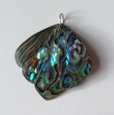 Vintage Art Deco Blue Green & Purple Abalone Shell Fan Shape Necklace Pendant • £0.99