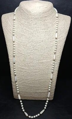 Vintage Jewelry Mother Of Pearl Beaded Necklace. 10338 • $17.99