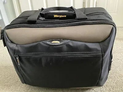 Targus XL Laptop Roller Bag • £20