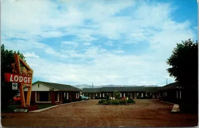 Vintage Postcard View Of The Trail Lodge Motel Panquitch Utah UT            Z055 • $14.95