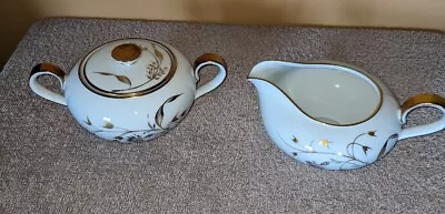 Vtg HC Selb Bavaria Germany Heinrich Golden Harvest Cream And Sugar Set  • $29.99