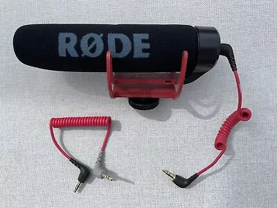 Rode VideoMic GO On-Camera Microphone + Additional Smartphone Cable • £7