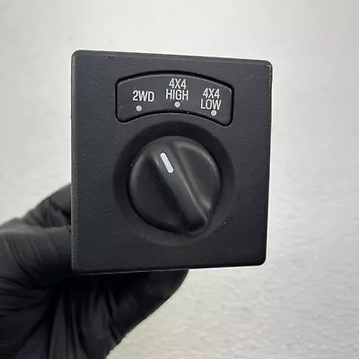 99-04 Ford F-250 F-350 4X4 Switch Transfer Case Switch OEM Four Wheel Drive READ • $49.99