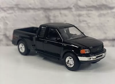 *BRAND NEW* Welly 1:24 Diecast Ford 2015 F150 Flareside Supercab Pickup Truck • $29.95