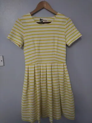 Jaeger Boutique Yellow Stripe Short-sleeved Stretchy Jersey Style Dress Size 8 • £15