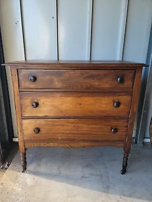 Antique 3-Drawer Oak Dresser • $475