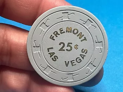 $.25 Fremont Las  Vegas Nevada  Casino   Chip—  ——y-313 • $0.99