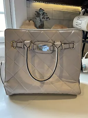Michael Kors Hamilton Quilted Cream Gold Hardware Handles & Strap Tote Purse • $38