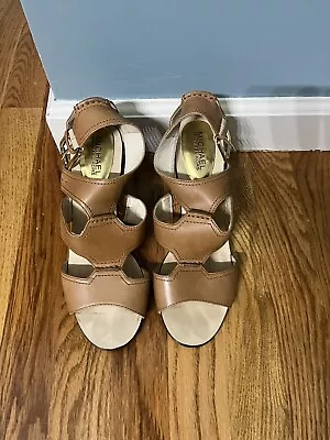 Michael Kors Sandals • $25