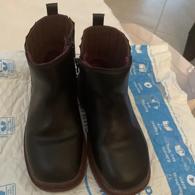 $2.99 • Buy Zara Girls Black Shoe Boots Size 10.5  —Zipper