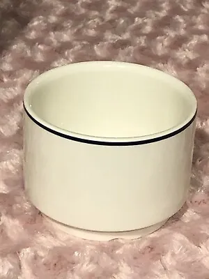 Villeroy & Boch Footed Vitro-Porcelain Ramekins • $5