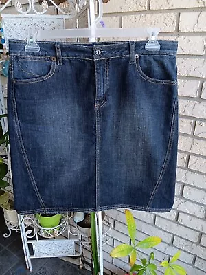 Baccini 10 Blue Jean Denim Skirt Midi Dark Wash Flared In The Back • $14