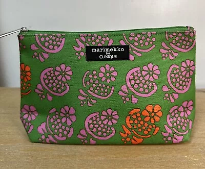 NWOT Marimekko Clinique Green/Pink/Red Floral Tropical Soft Makeup Cosmetics Bag • $4.99