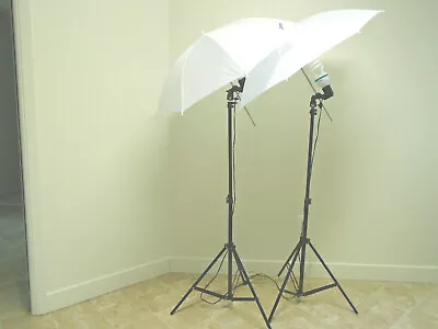 Photography Umbrella Lighting Kit W/Stand With 3 Back Drops Green Black & White • $60