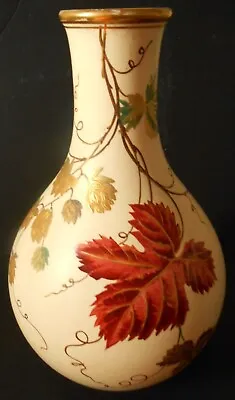 A MASSIVE WEDGWOOD ONLY BULBOUS VASE IN  ''AUTUMN LEAVES'' PATTERN 35cm TALL • £60