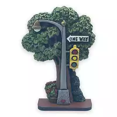 Brandywine Collectibles Green Tree Lamp Post Traffic Light One Way Shelf Sitter • $10.68