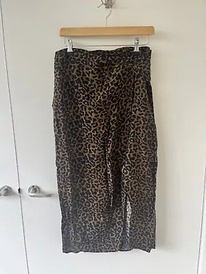 Zara Leopard Midi Skirt Size Medium • £11