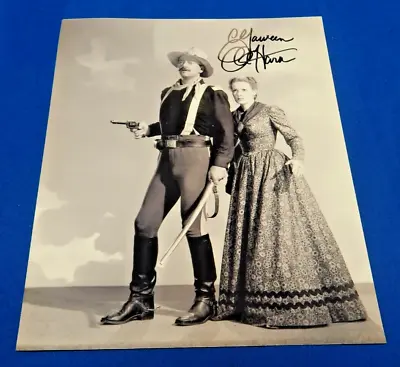 Irish-American Actress / Singer Maureen O'Hara (Rio Grande) AUTOGRAPH • $39.99