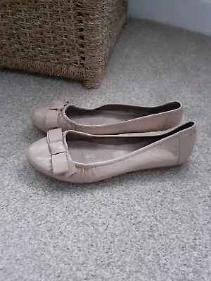 M &s Footglove Beige Leather Shoes Size Uk 6 • £9.99