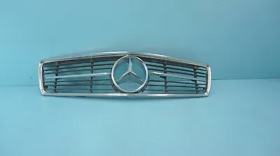  Mercedes  R107  350sl 450sl 380sl 560sl  Early Grille  With Solid Metal Star  • $399